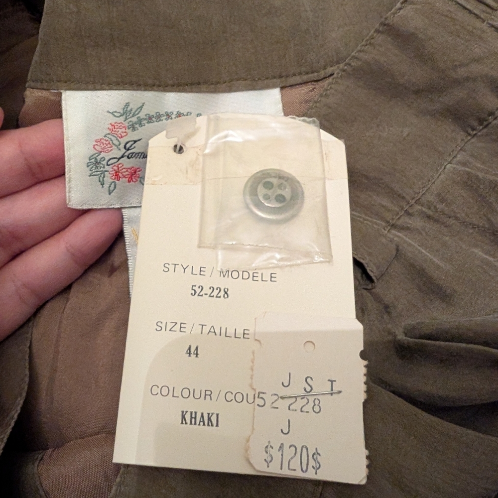Green Silk Button-Down Skirt - Picture 4 of 7